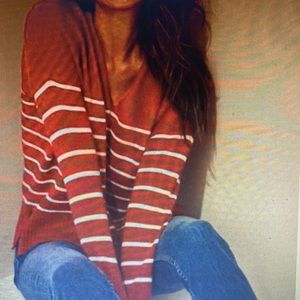 Vineyard Vines Cashmere Red Striped V-Neck Sweater Top Sz XS.